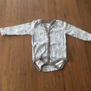 Burt’s Bees longsleeve onesies x2